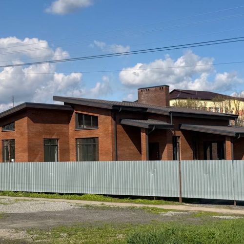 Жилой дом в Неклиновский р-он., с. Покровское, ул. Ленина 327