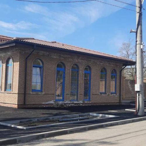 Офисное здание в Таганроге, ул. Социалистическая 150-д. Территория яхт-клуба «5-ый причал»
